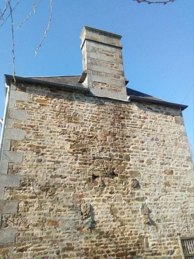 renovation facade en pierre avec cheminée
